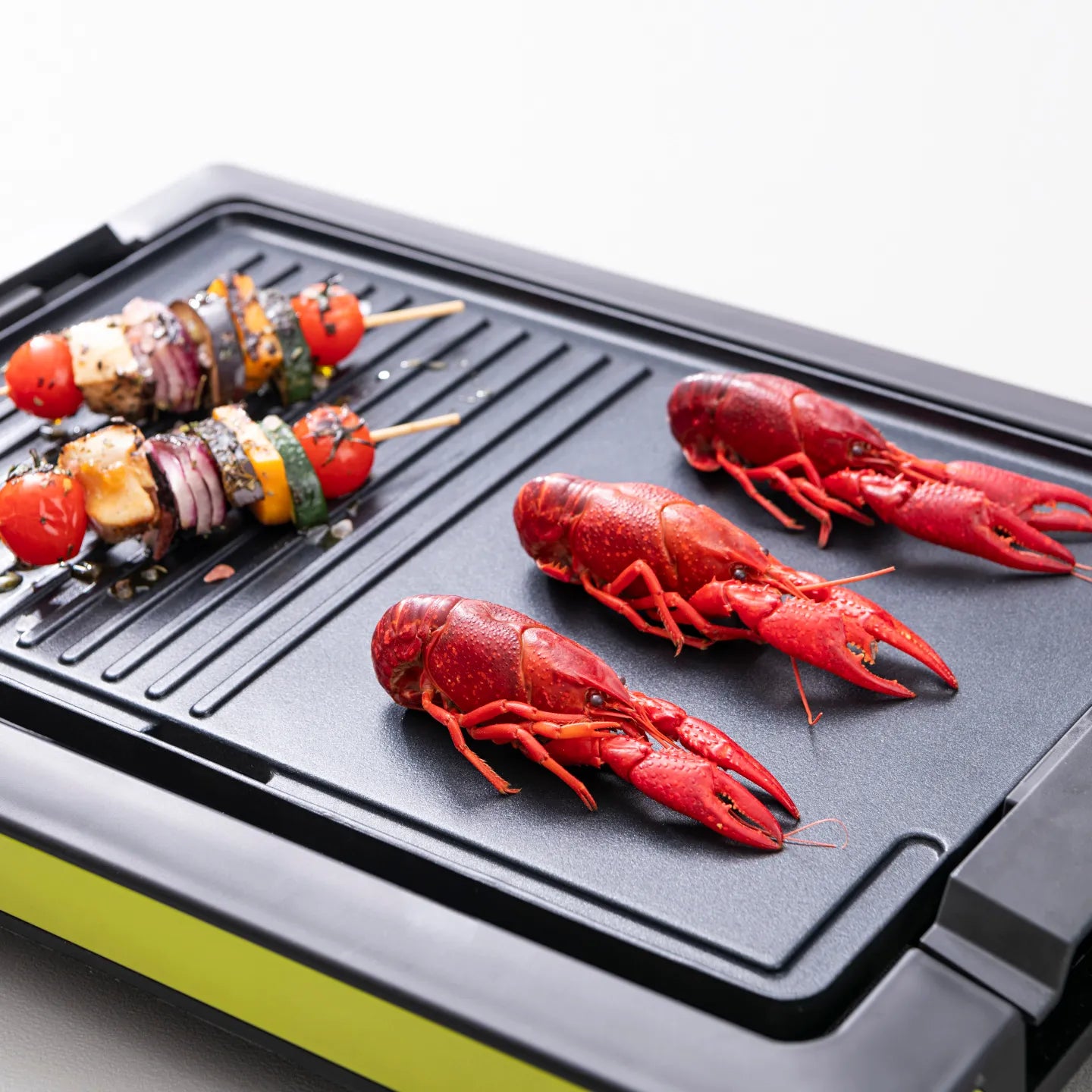 Plancha eléctrica grill Bergner de 2000W 37x24.5cm - XTRA