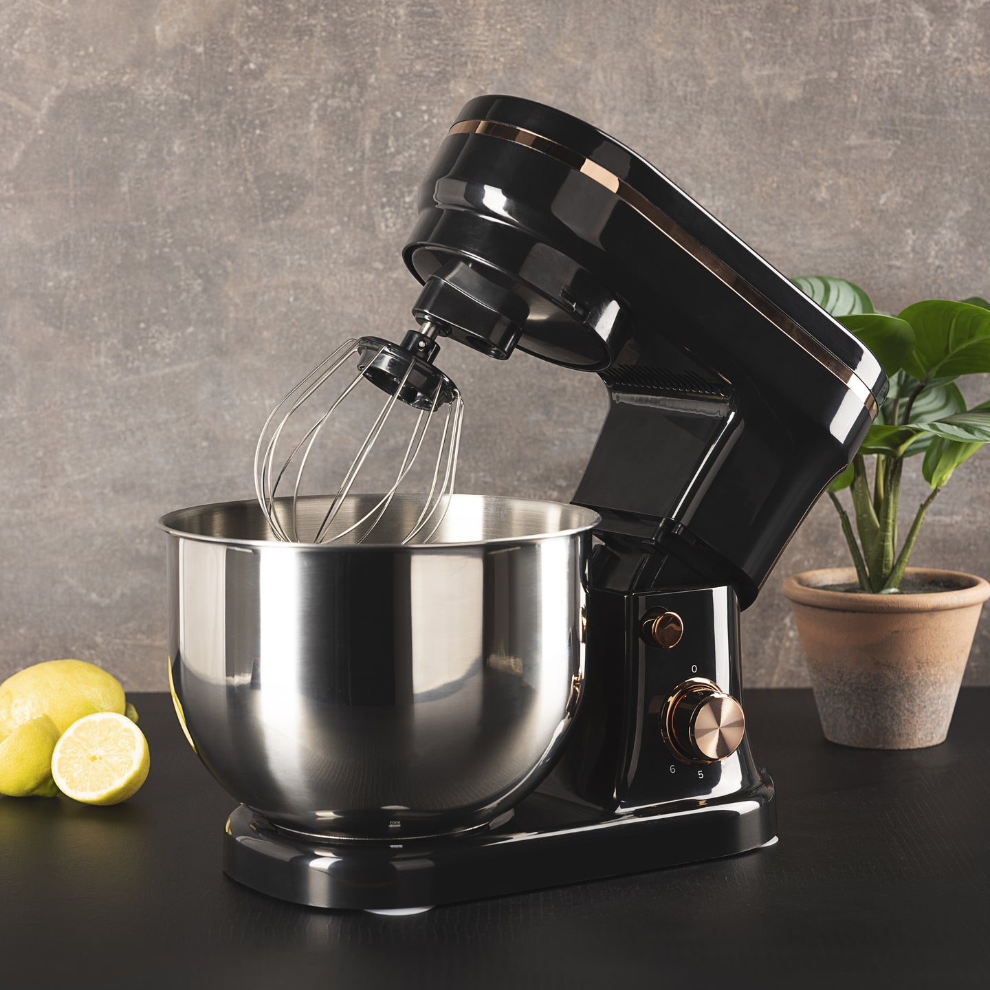 Amasadora Bergner de 1200W, 5L y 6 velocidades - Copper (3)