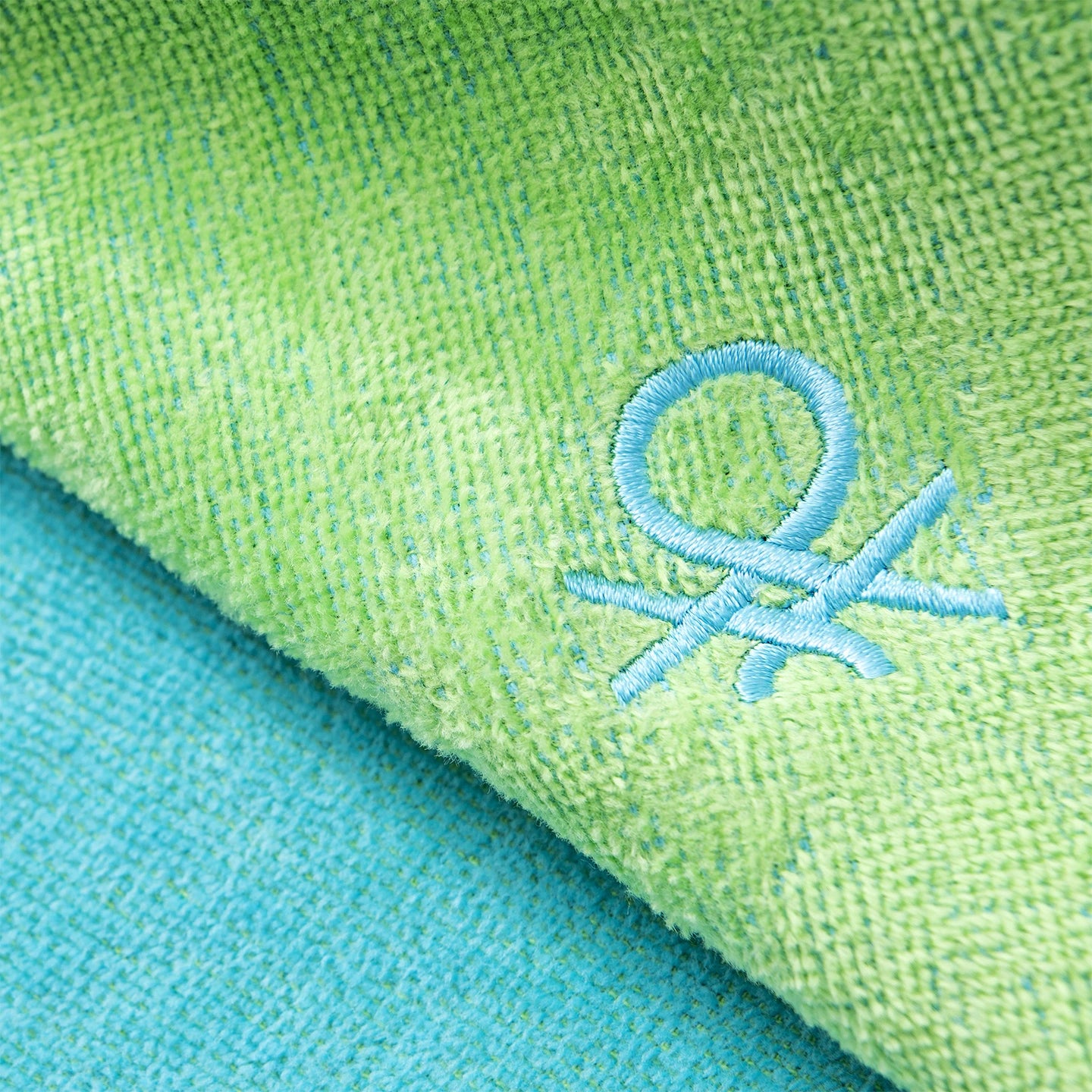 Toalla de Playa 380Gsm 180X180Cm 100% Algodón Velour - Benetton