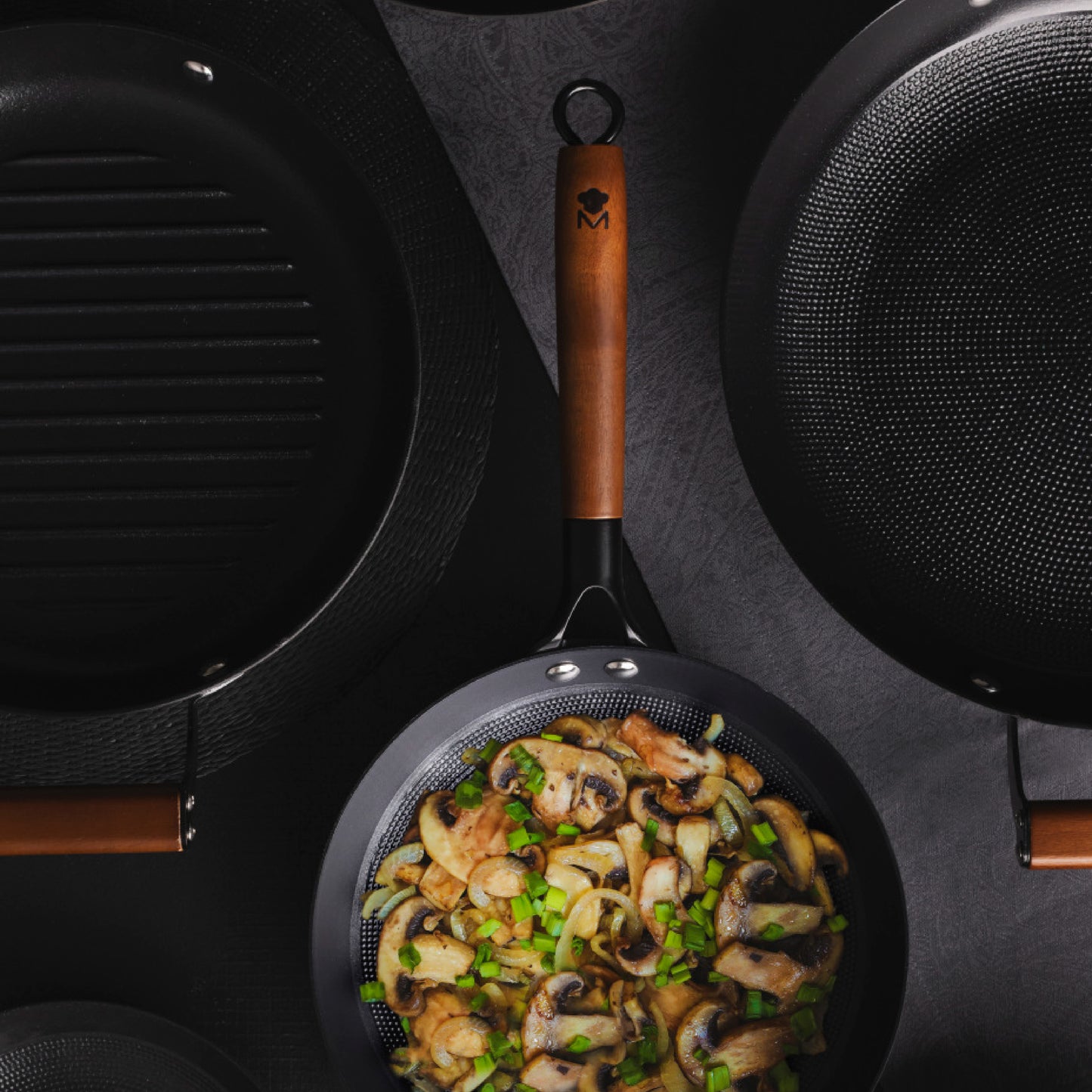 Juego de cazo y wok MasterPRO de hierro prensado - Odin