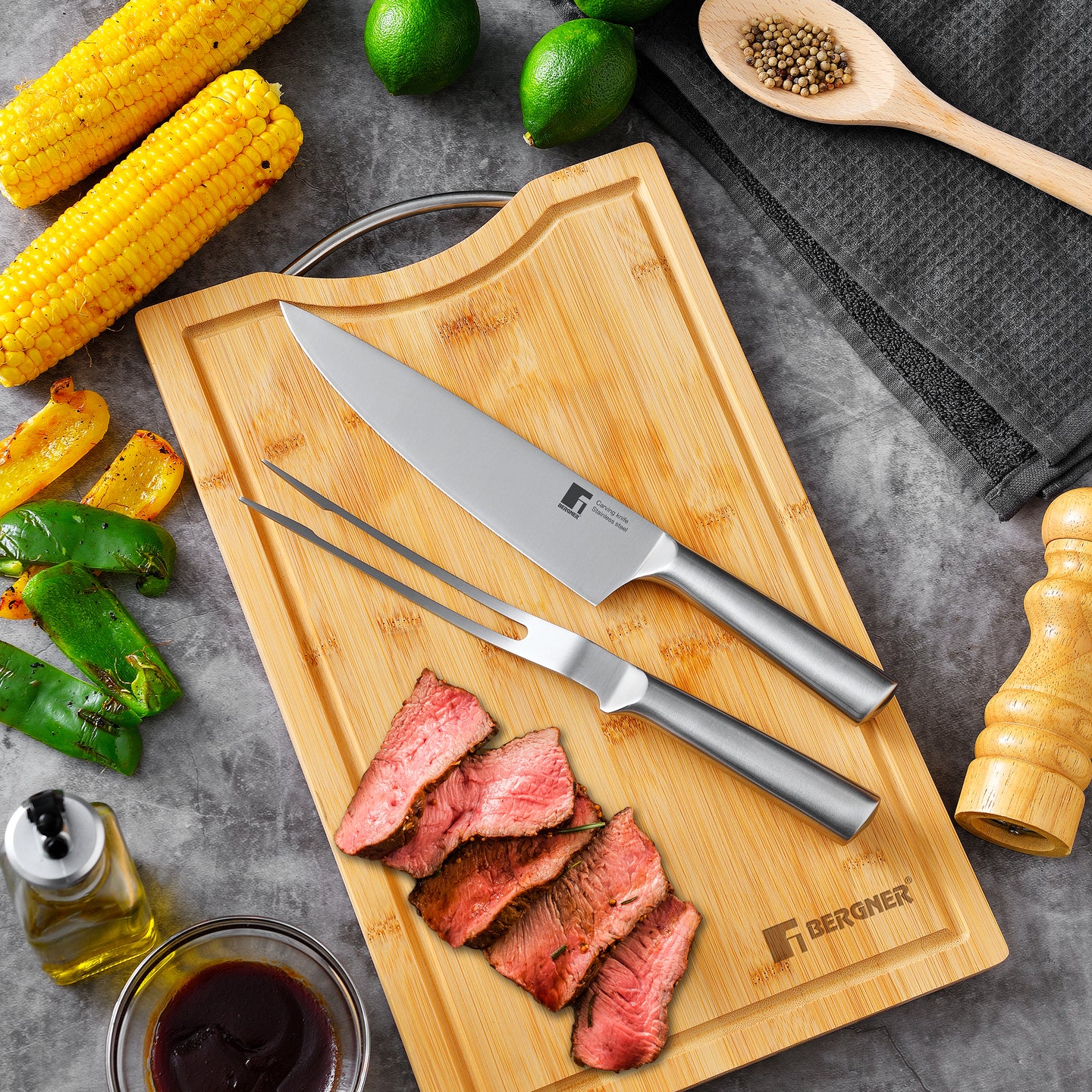 Set Cuchillo y Tenedor trinchador para barbacoa Bergner (4)