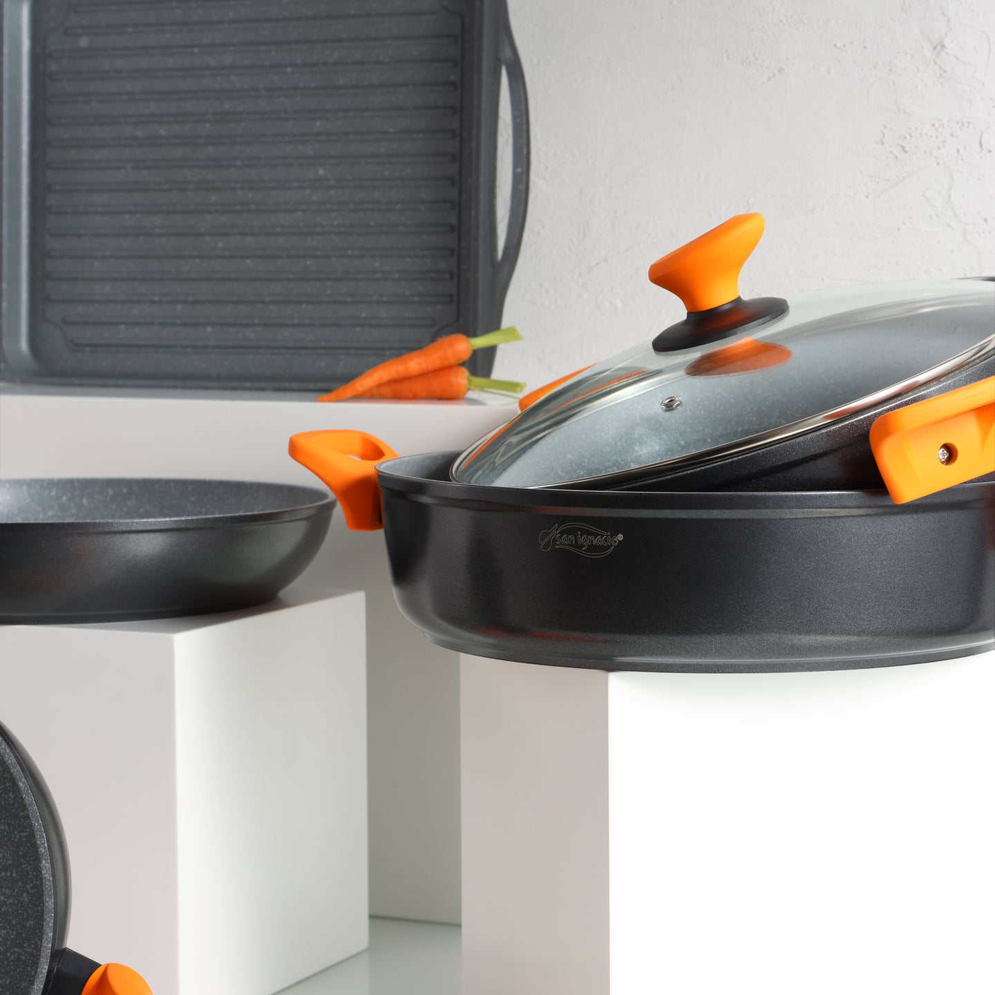 Batería de cocina San Ignacio de aluminio forjado 8 piezas - Lava (2)