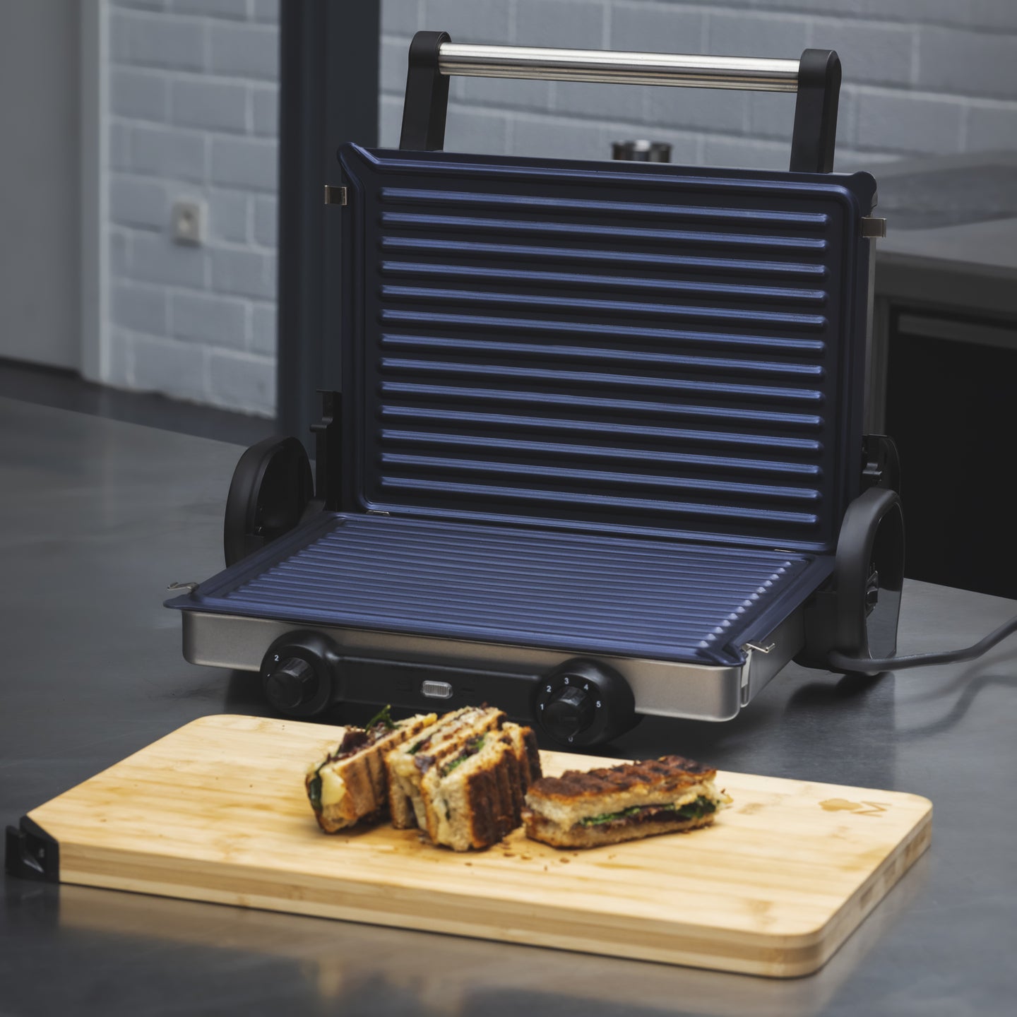 Grill MasterPRO 180º 2200W - Foodies (1)