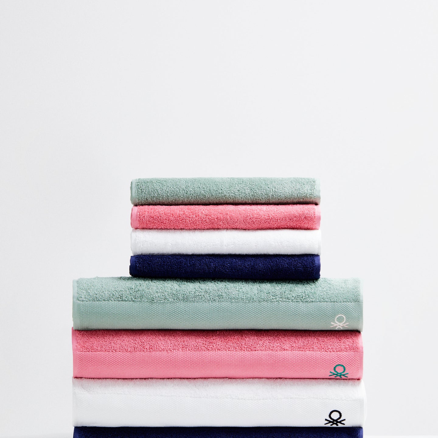 Set de 3 toallas de baño Benetton 100% algodón 500 GSM - Core (1)